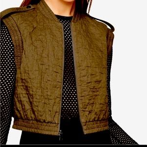 BCBG cropped quilted zip up vest